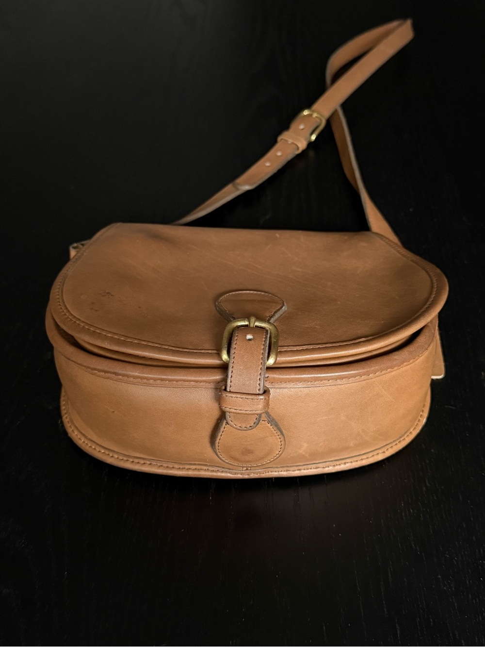 Vintage Coach NYC Tan Saddle Bag - Picture 3 of 12